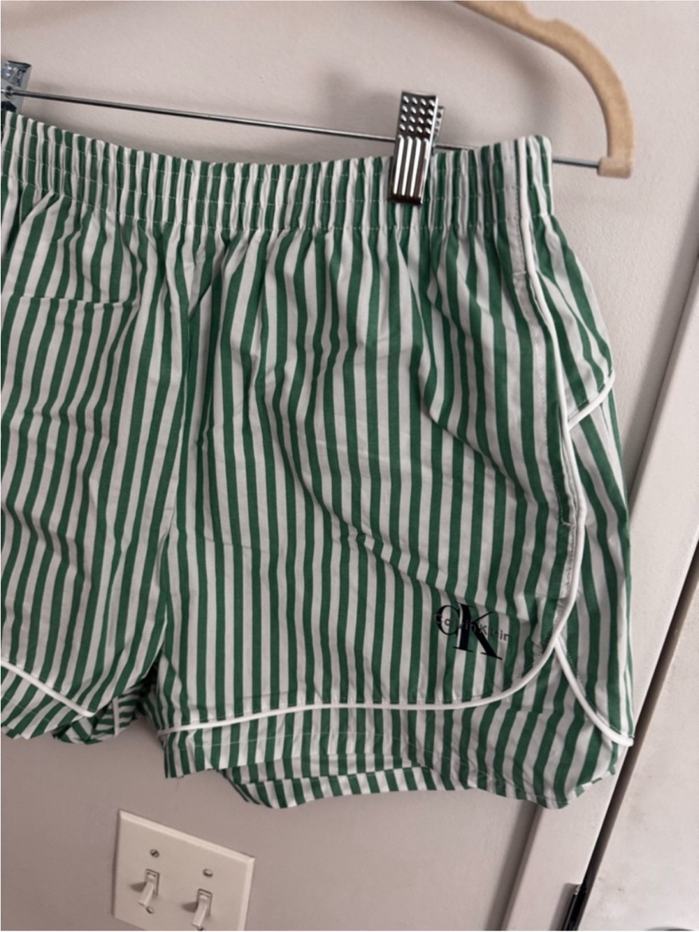 Calvin Klein Jeans Green Stripe Poplin Track Shorts | CK Logo | M - Picture 4 of 7